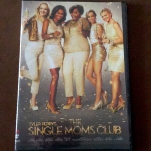 3/$25 THE SINGLE MOMS CLUB
